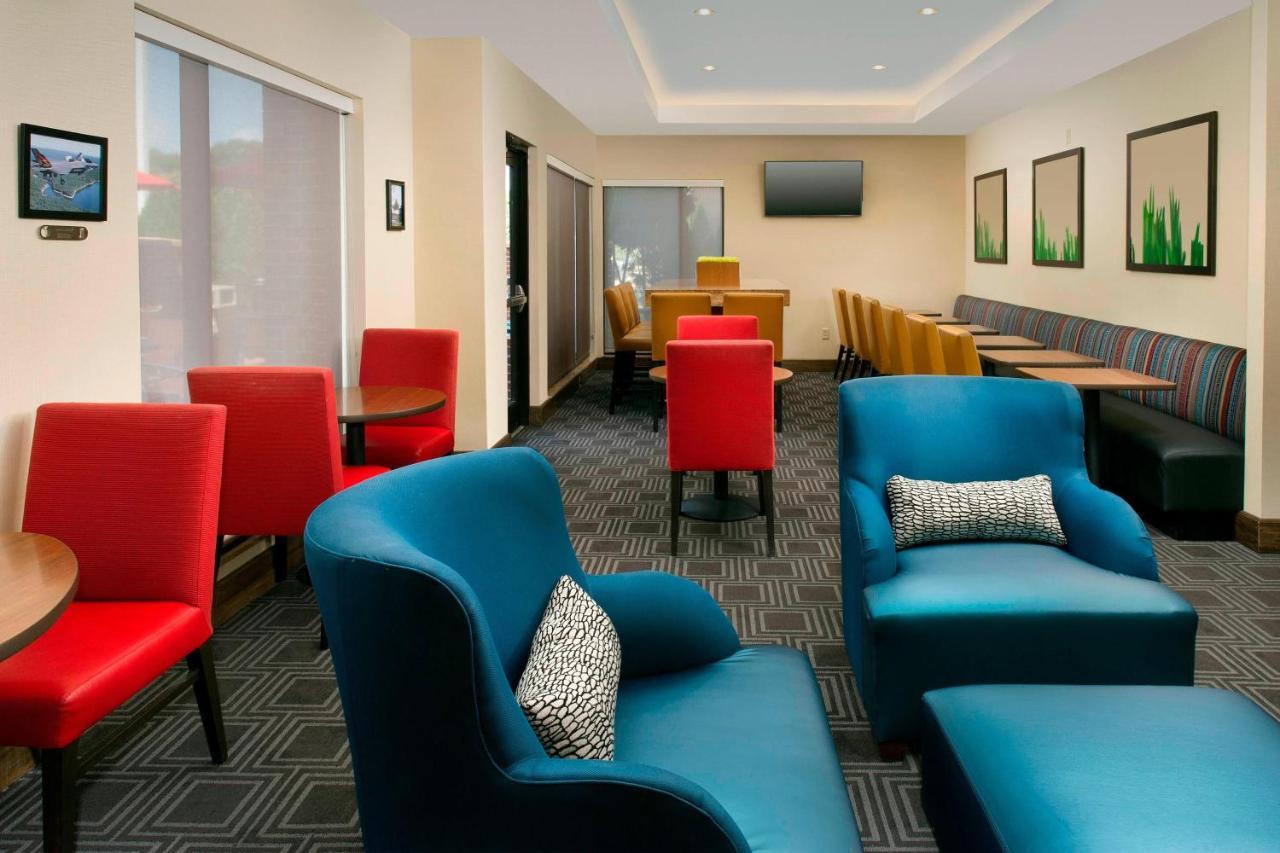 Towneplace Suites By Marriott Lexington Park Patuxent River Naval Air Station Екстер'єр фото